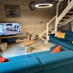 Cocotte - Pétanque, Jacuzzi&baby-foot Chalet