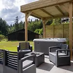 Cocotte - Pétanque, Jacuzzi&baby-foot Chalet